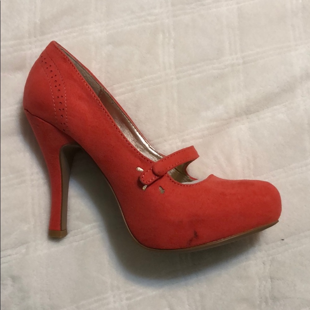 Coral Suede Pumps - Picture 6 of 7